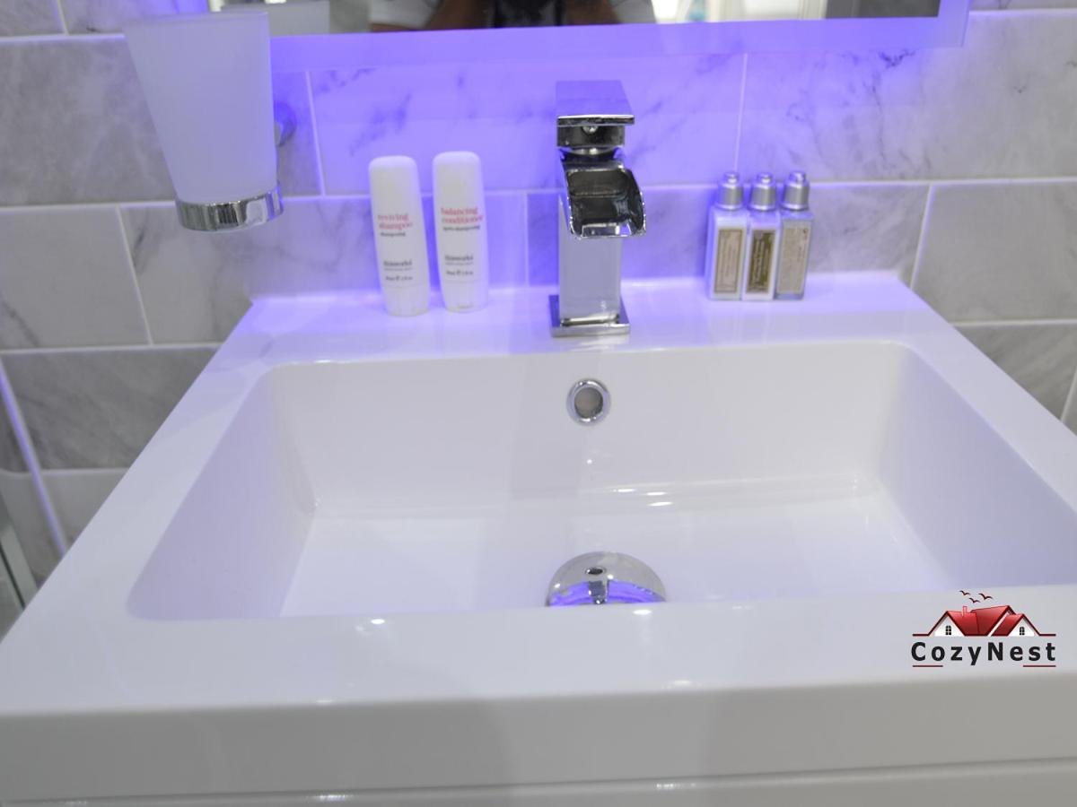 Luxury Central Self Contained Flat By Cozynest Reading Ngoại thất bức ảnh
